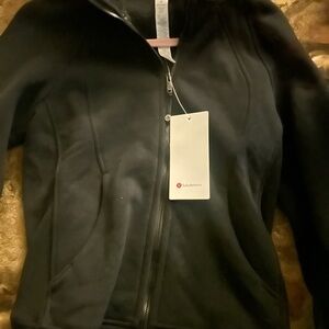 Lululemon Athletica Black Utility Jacket with Sleek Design